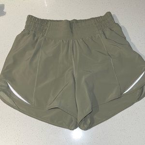 Lululemon Women’s Run Hotty Hot High-Rise Lined Shorts. Size 2 Tall